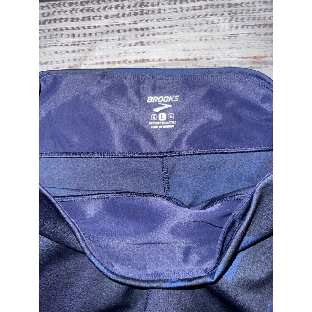 NEW Brooks Women's Size L Mid-Rise Navy Eclipse Jacquard Formation Crop Leggings - Picture 3 of 6